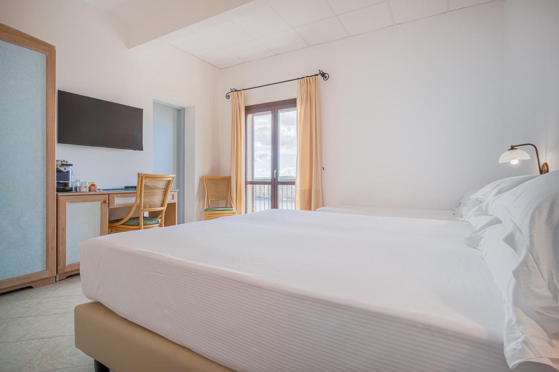 Felix Hotels - Hotel La Baja Santa Caterina Di Pittinuri  Oda fotoğraf